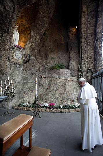 Grotta di Lourdes